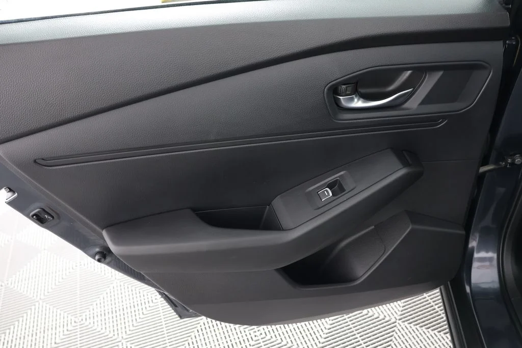 Used 2024  Honda EX image 26