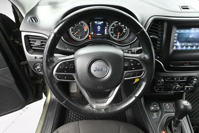 2019 Jeep Cherokee Latitude - Photo 25
