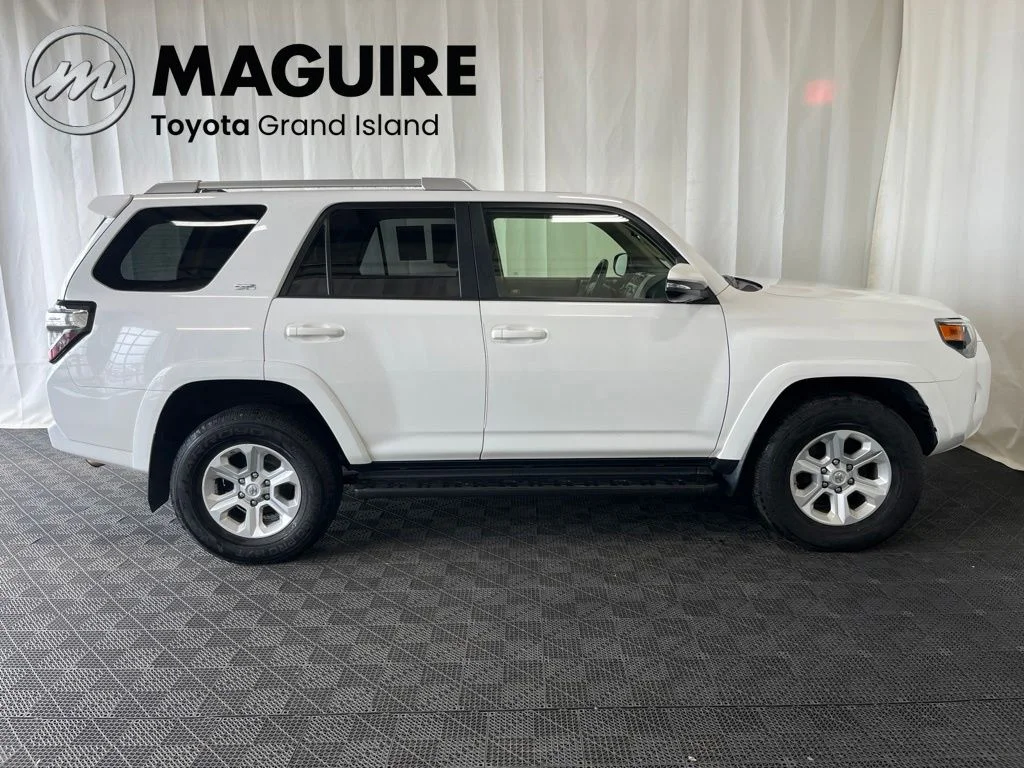 Used 2018 White Toyota SR5 Premium image 2
