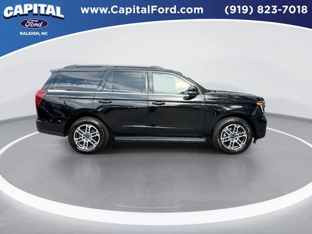 Used 2025 Black Ford Active image 9