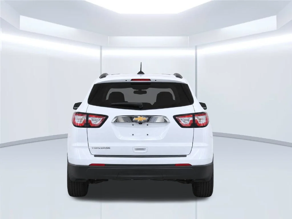 Used 2017 White Chevrolet LS image 7