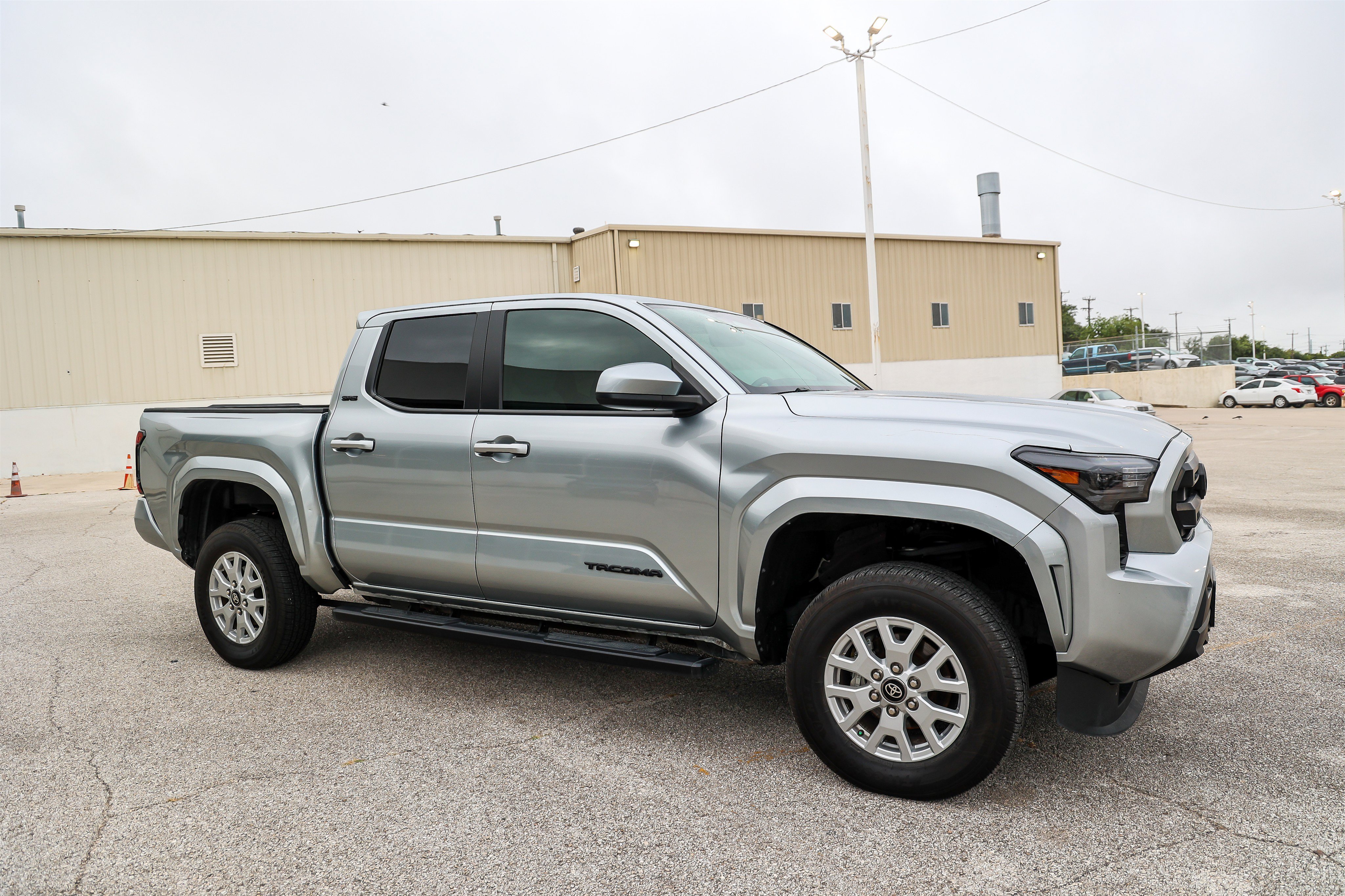 Used 2025 Silver Toyota SR5 image 5
