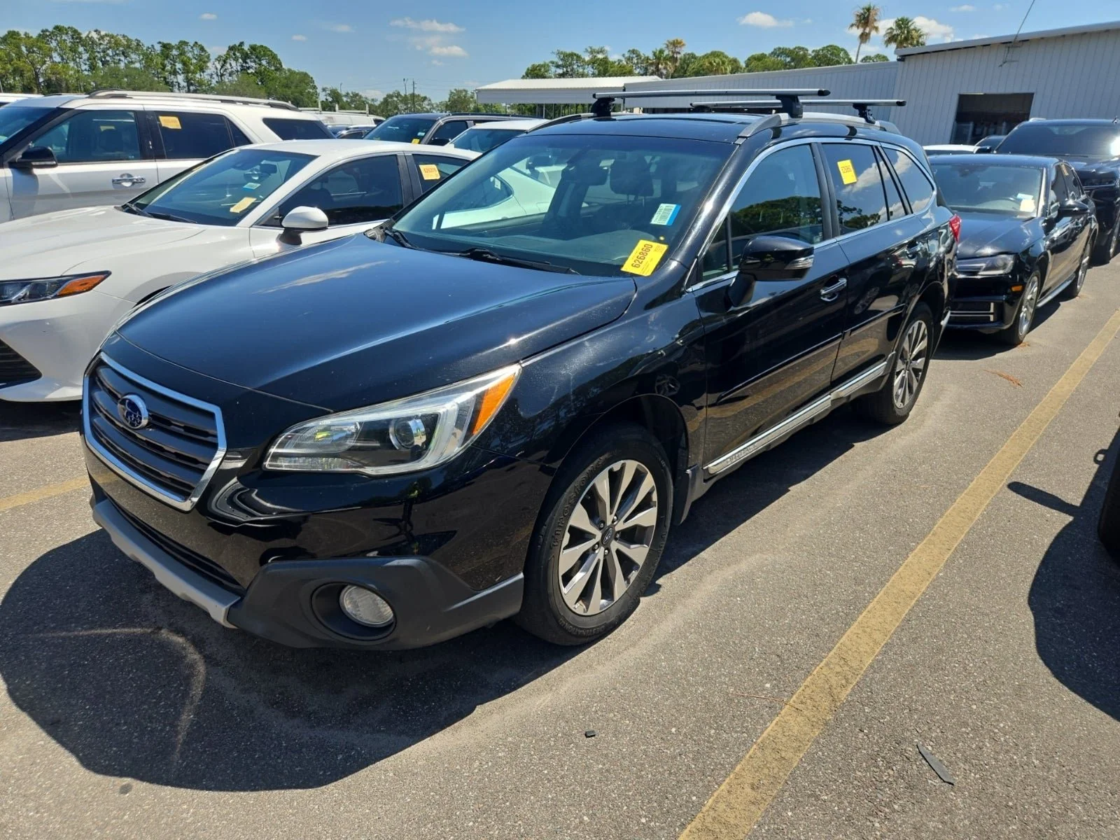 2017 Subaru Outback 3.6R Touring's photo