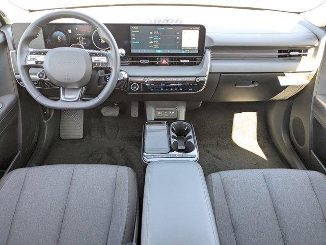 2025 Hyundai IONIQ 5 SE - Photo 12