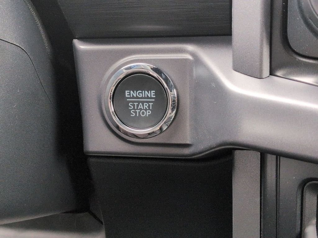 New 2026 Carbonized Gray Metallic Ford XLT image 48