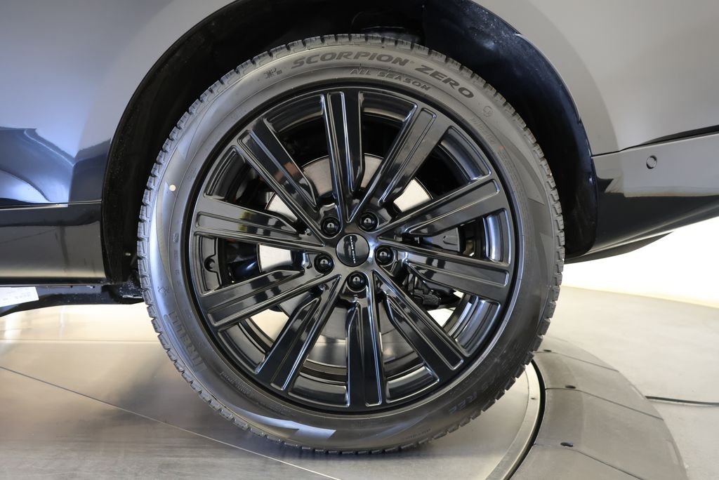 2026 Land Rover Range Rover SE - Photo 10