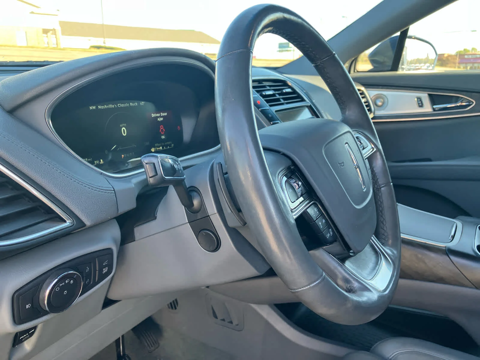 Used 2019 Rhapsody Blue Lincoln Reserve image 9