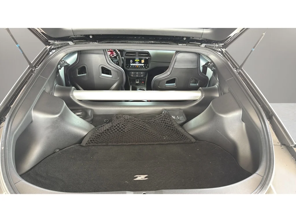Used 2024 Everest White Pearl Tricoat Super Black Nissan NISMO image 12