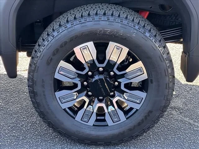 2026 GMC Sierra 2500HD Denali - Photo 15