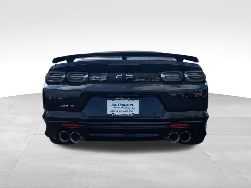 Used 2022 Black Chevrolet ZL1 image 7