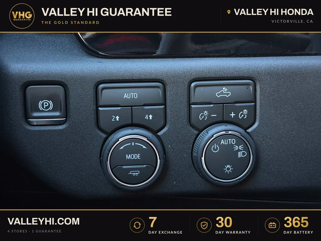 Used 2026 Summit White Chevrolet LT image 29
