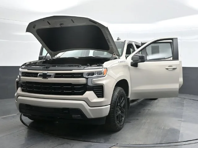 Used 2026 White Chevrolet RST image 30