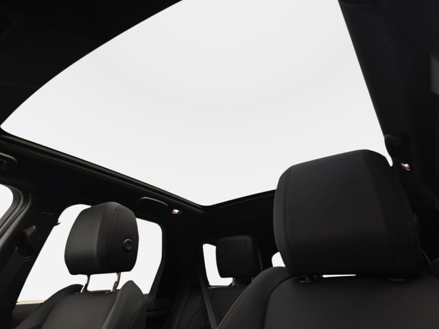 2025 Land Rover Discovery Sport Dynamic SE - Photo 17