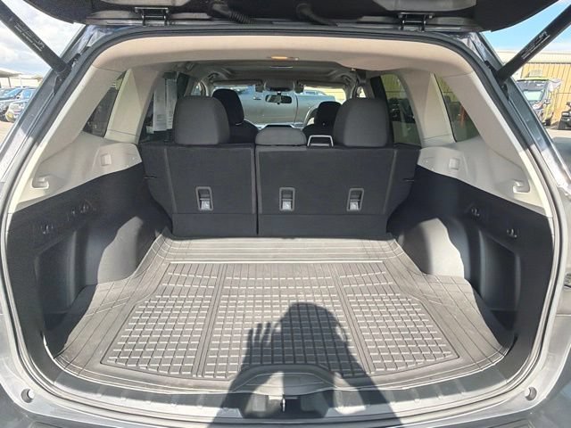 Used 2020 Magnetite Gray Metallic Subaru Premium image 15