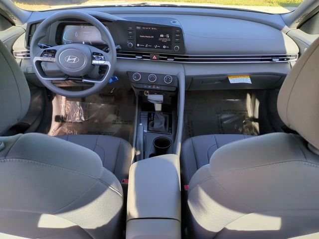 New 2026 Gray Hyundai SE image 39