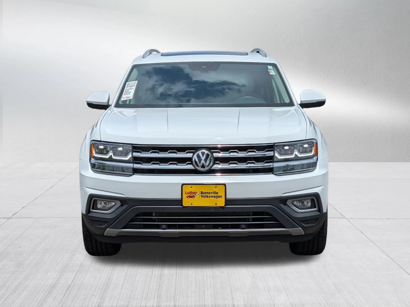 Used 2019 Volkswagen Atlas SEL Premium with VIN 1V2NR2CA2KC517490 for sale in Burnsville, Minnesota