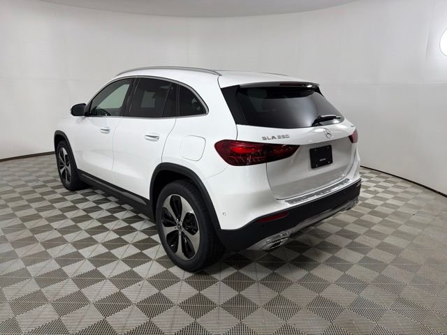 New 2026 Polar White Mercedes-Benz GLA 250 image 5