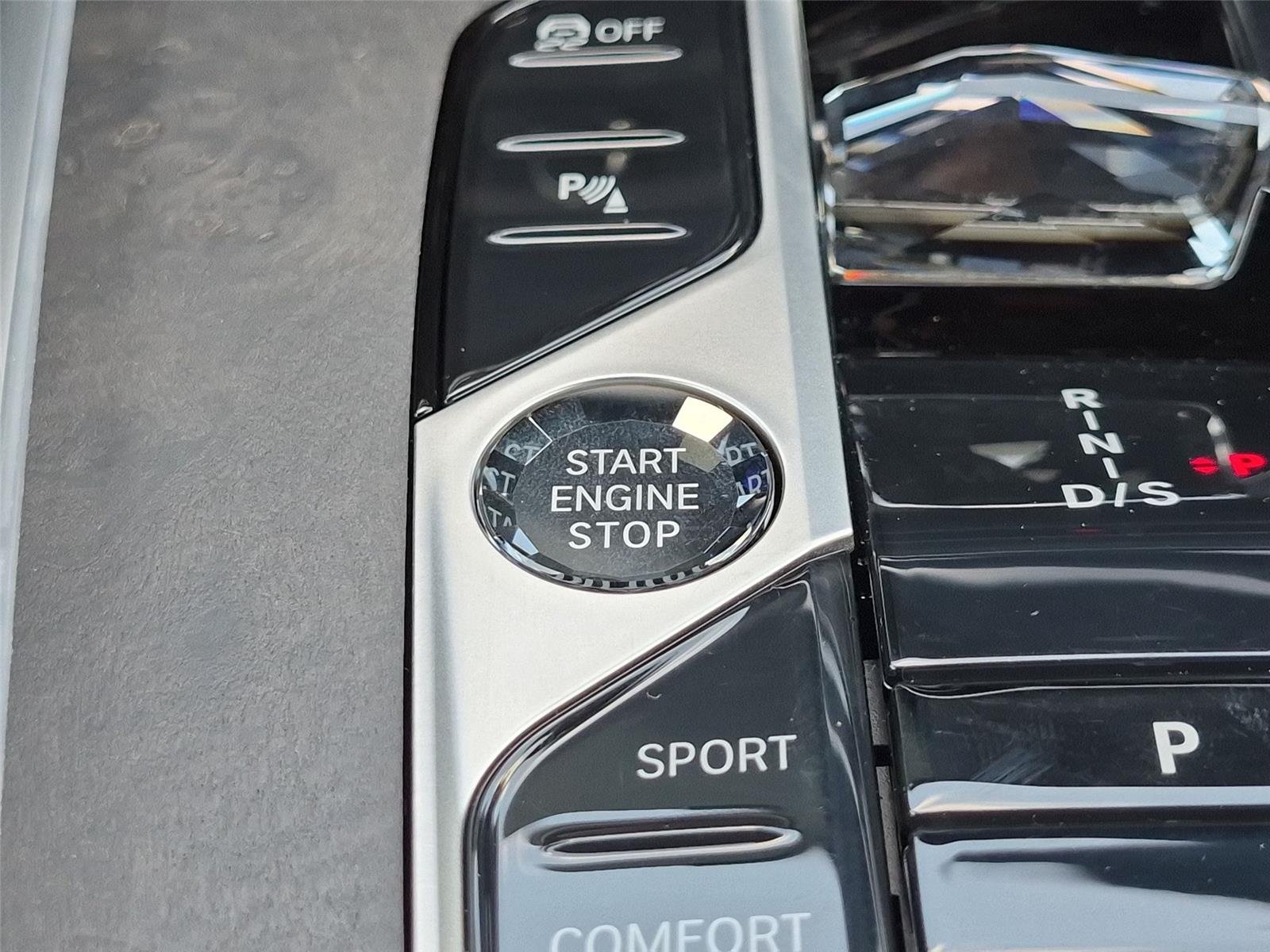 Used 2023 Dravit Grey Metallic BMW xDrive40i image 31