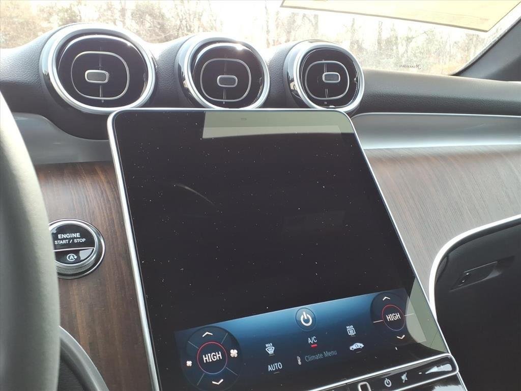 New 2026 WHITE Mercedes-Benz GLC 300 image 15