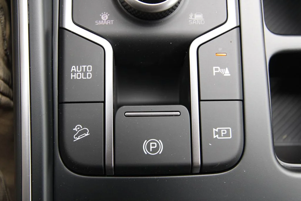New 2026 Snow White Pearl Kia EX image 29