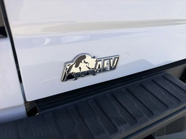 New 2026 White GMC AT4X image 5