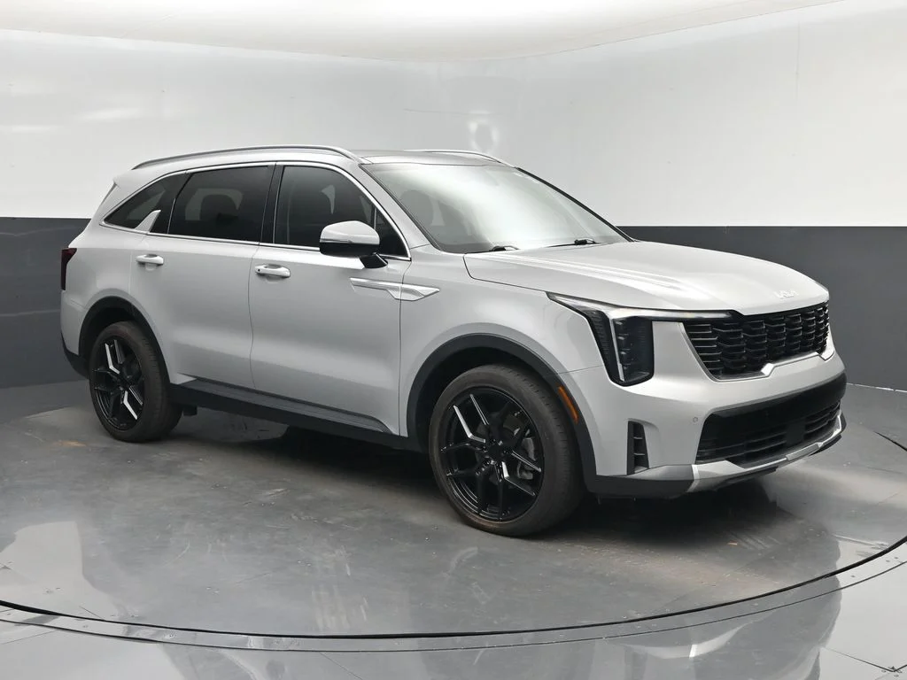 Certified Used 2024 Gray Kia EX image 1