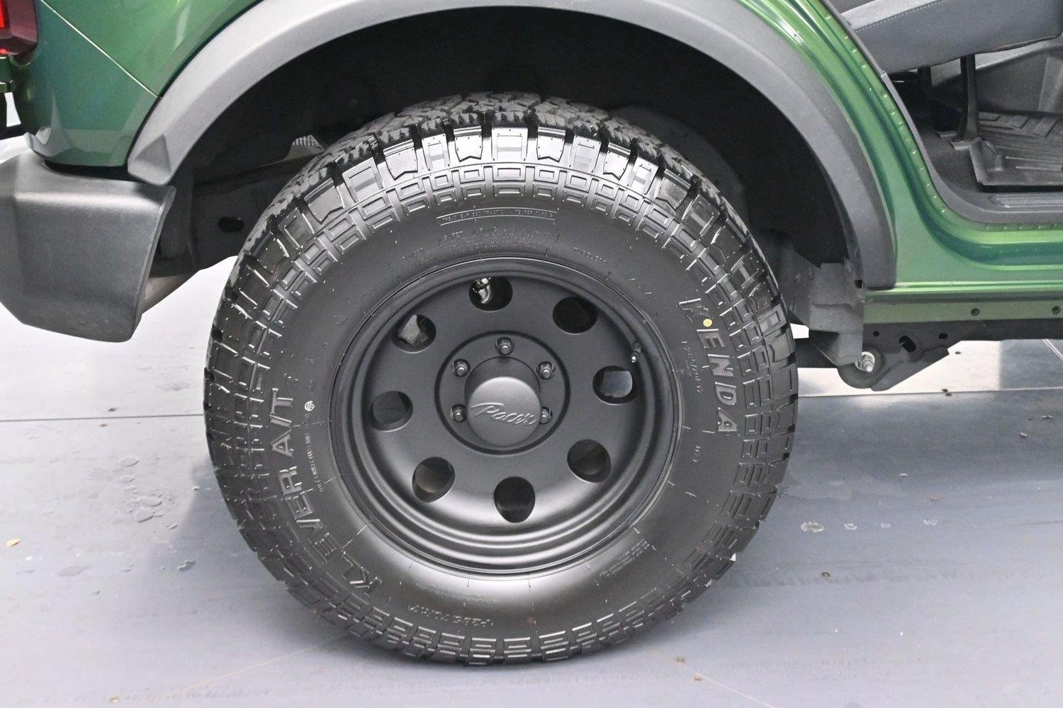 Used 2025 Green Ford Base image 36