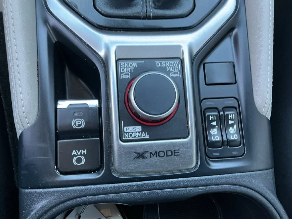 Used 2022 Gray Subaru Limited image 25