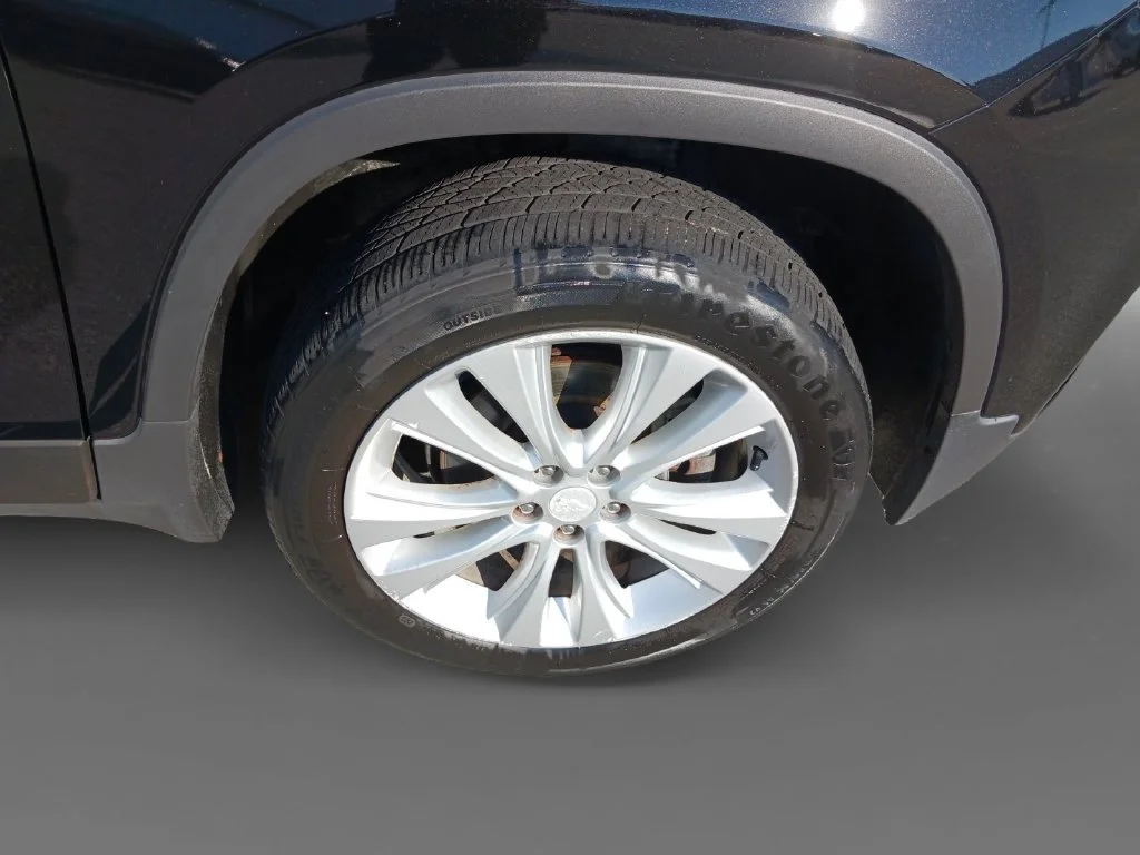 Used 2017 MOSAIC BLACK METALLIC Chevrolet Premier image 16
