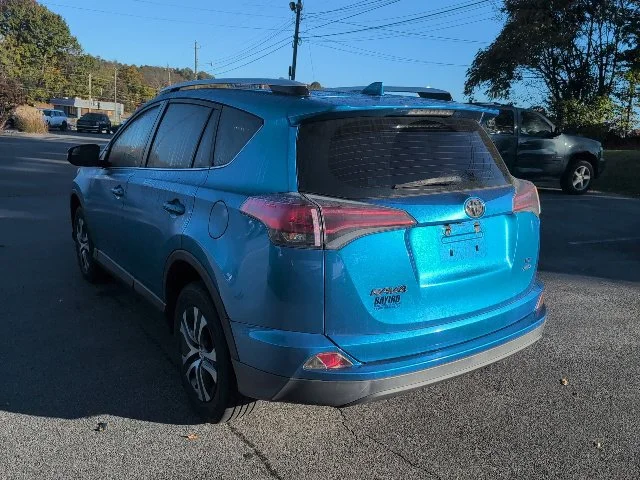 Used 2016 Blue Toyota LE image 5