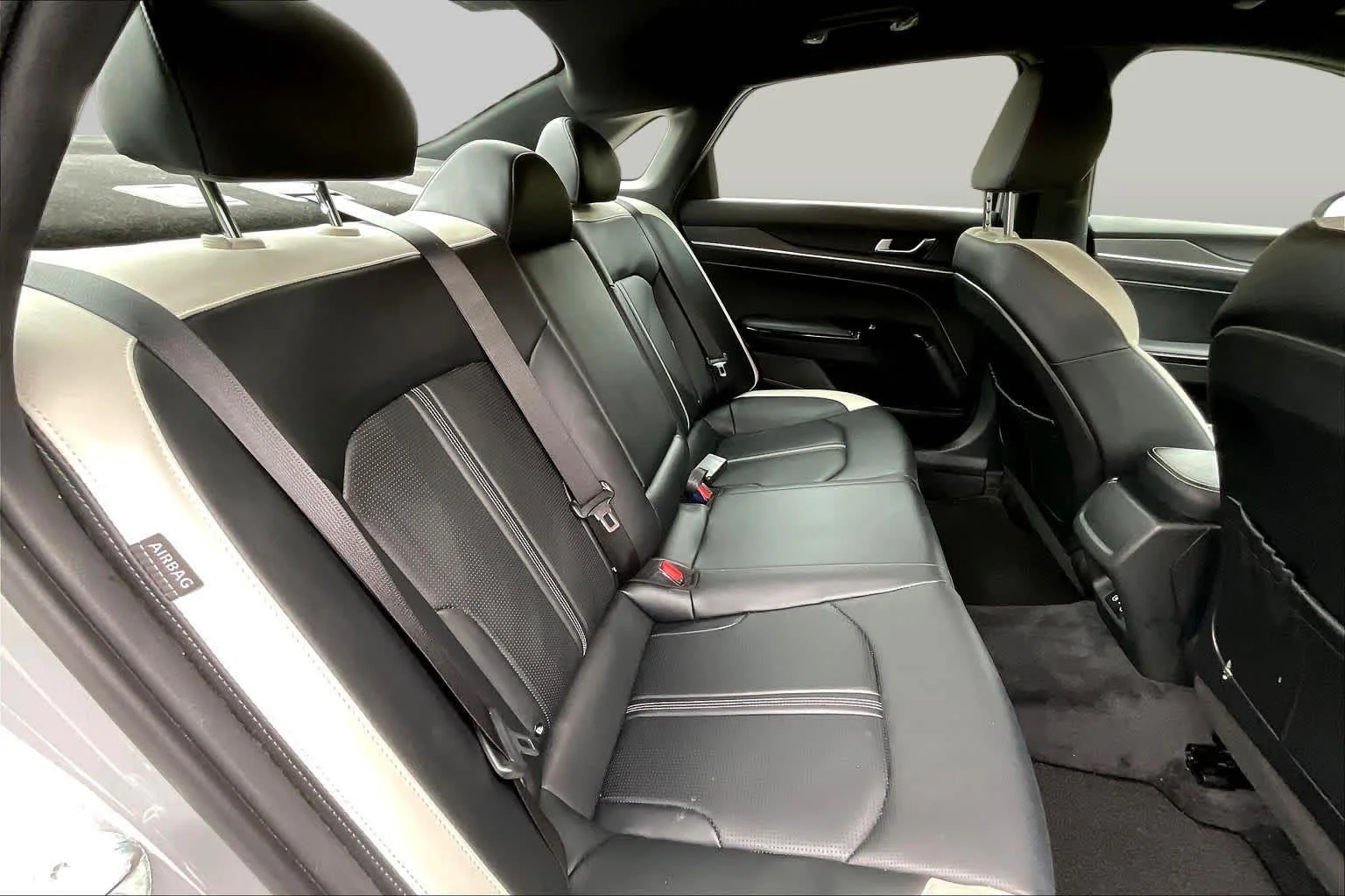 Used 2025 Wolf Gray Kia GT-Line image 20