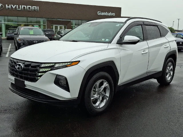 Used 2022 Gray Hyundai SEL image 3