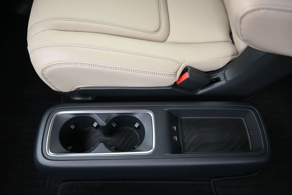 New 2026 RADIANT WHITE INFINITI Pure 2WD image 18