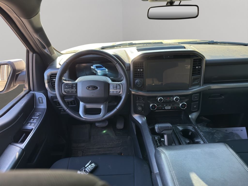 Used 2025 Carbonized Gray Metallic Ford XLT image 17
