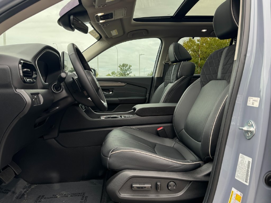 2026 Honda Pilot Elite - Photo 9
