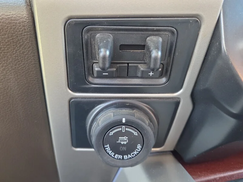 Used 2022 Brown FORD KING RANCH image 23