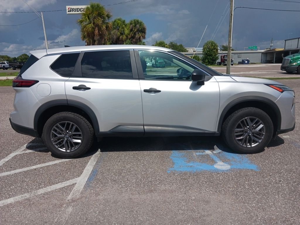 Used 2024 Silver Nissan S image 2