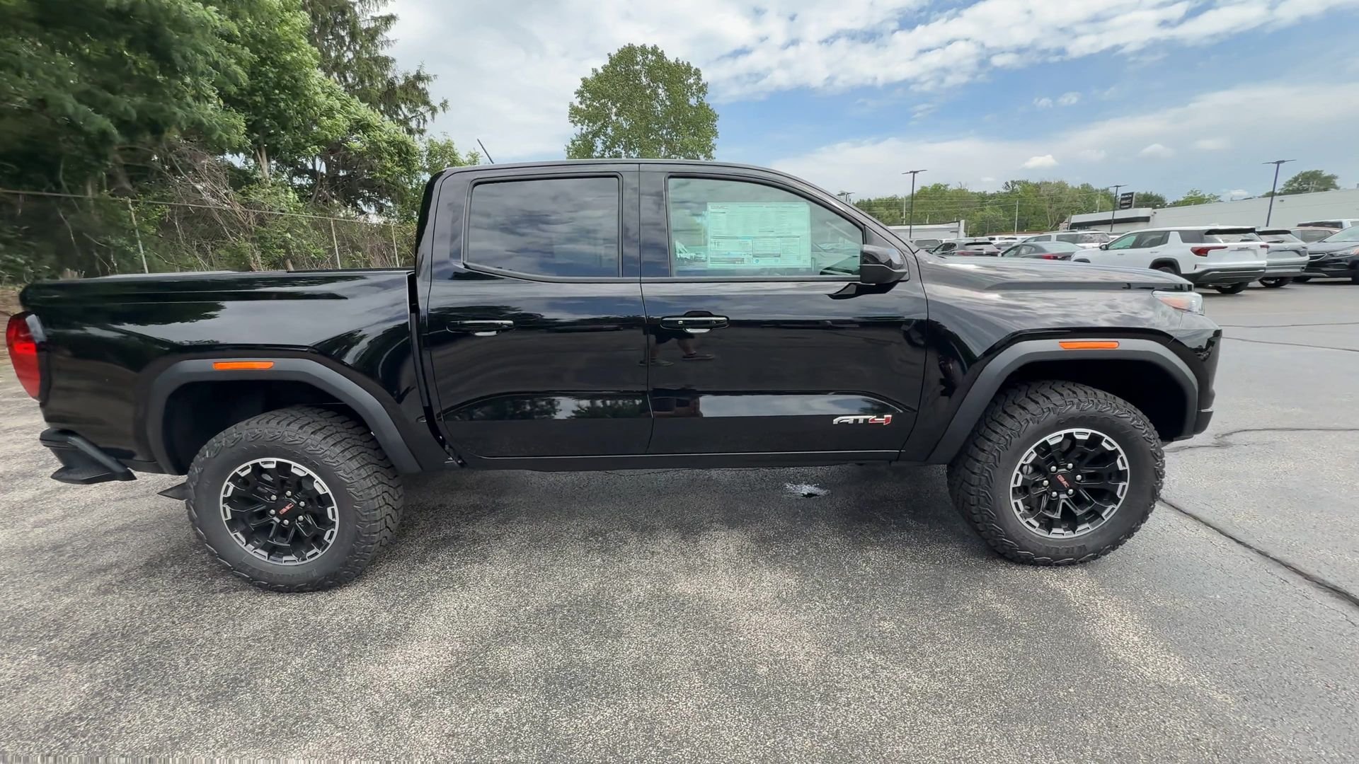 New 2026 Onyx Black GMC AT4 image 9