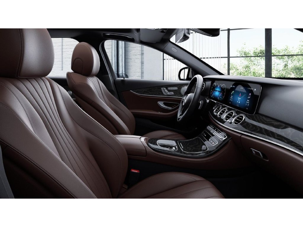 Certified Used 2023 Polar White Mercedes-Benz  image 4