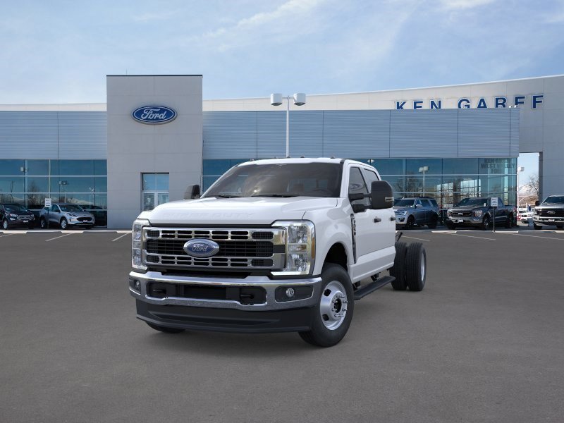 New 2026 Oxford White Ford XL image 2