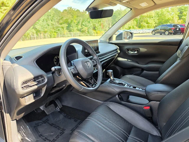 Used 2025 Crystal Black Pearl Honda AWD EX-L image 21