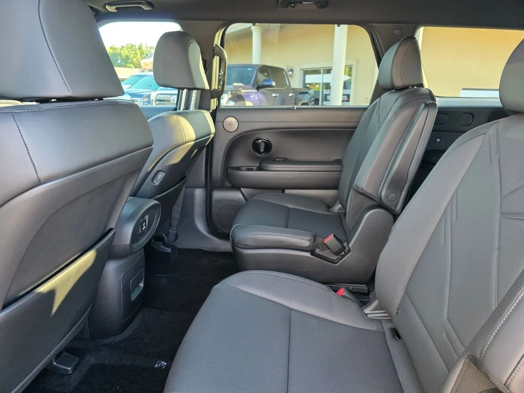 New 2026 Classy Blue Pearl Hyundai XRT Pro image 13