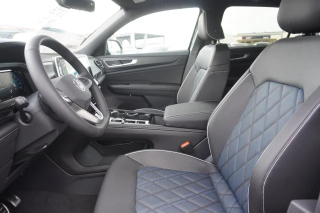 New 2026 Deep Black Pearl Volkswagen 2.0T SEL Premium R-Line image 19