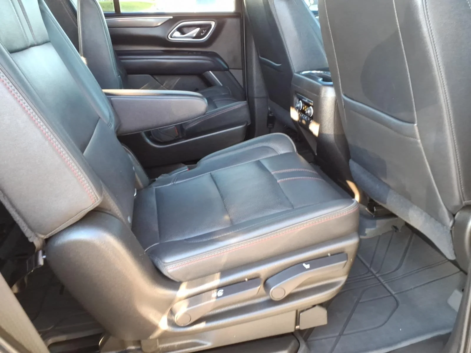 2021 Chevrolet Tahoe RST - Photo 33