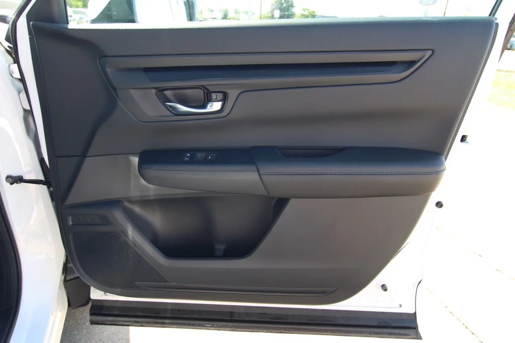 Used 2025  Honda EX image 39