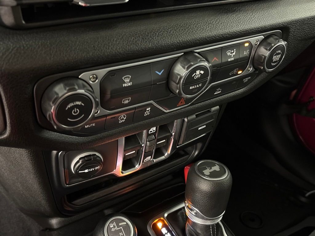 New 2026 Tuscadero Pearlcoat Jeep Sport S image 35