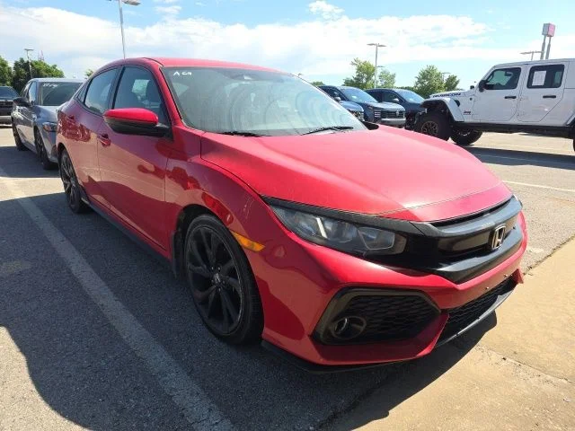 2019 Honda Civic Sport CVT's photo