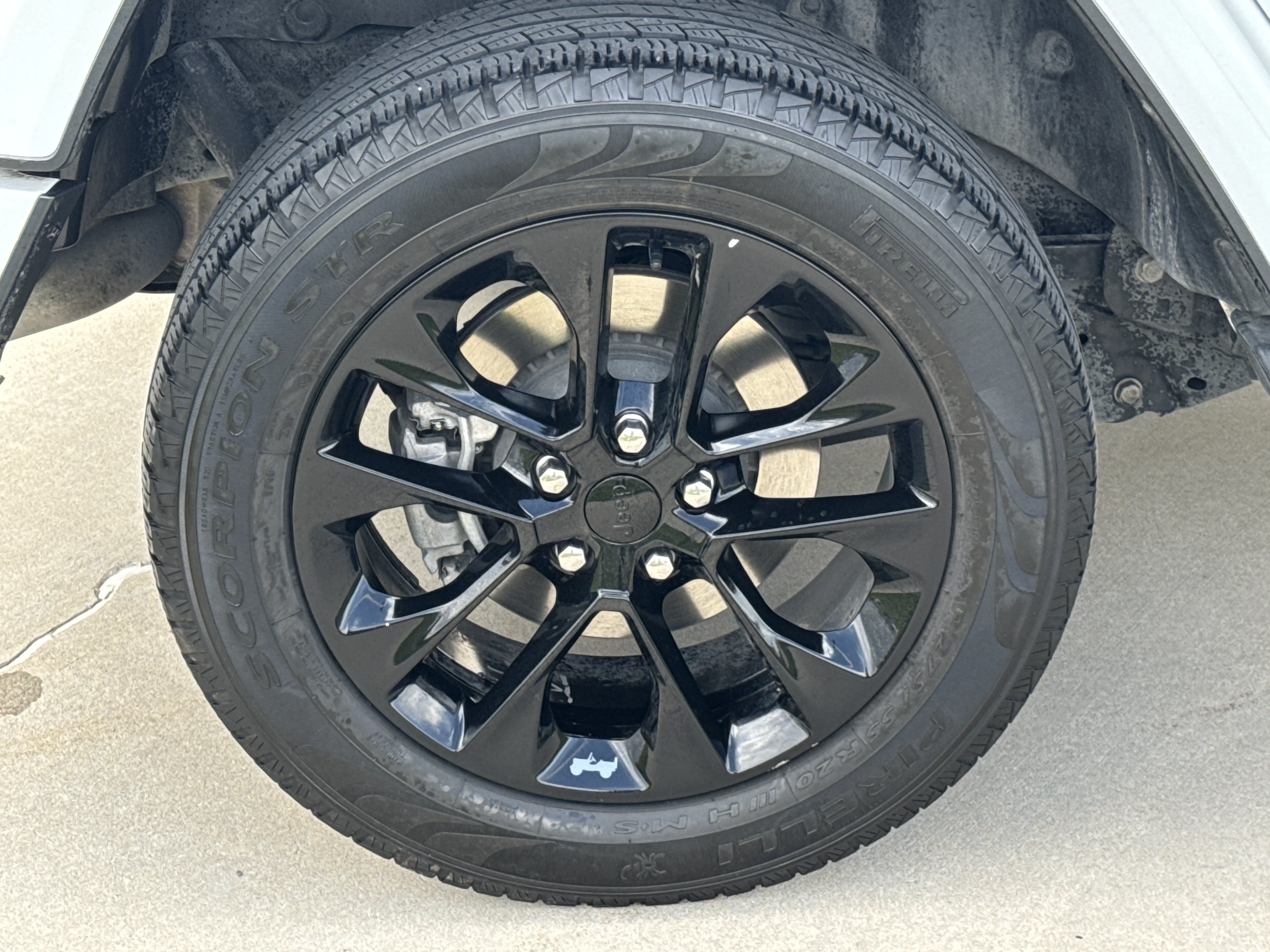 Used 2023 Bright White Clearcoat Jeep High Altitude image 13