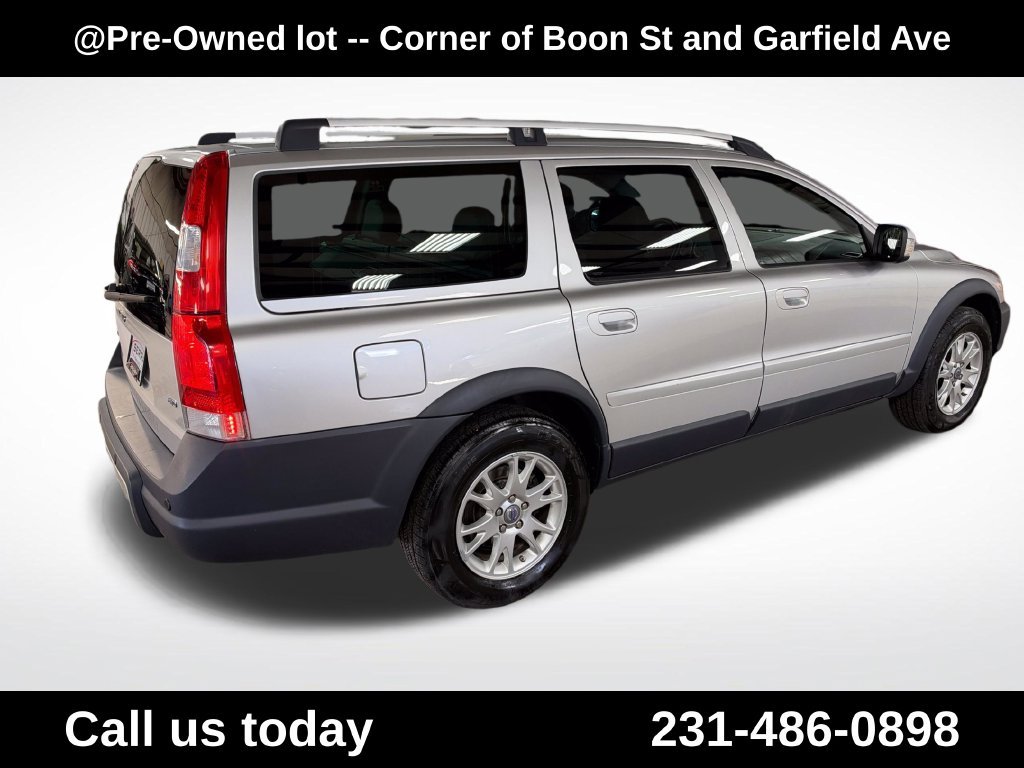 Used 2007  Volvo 2.5T image 5