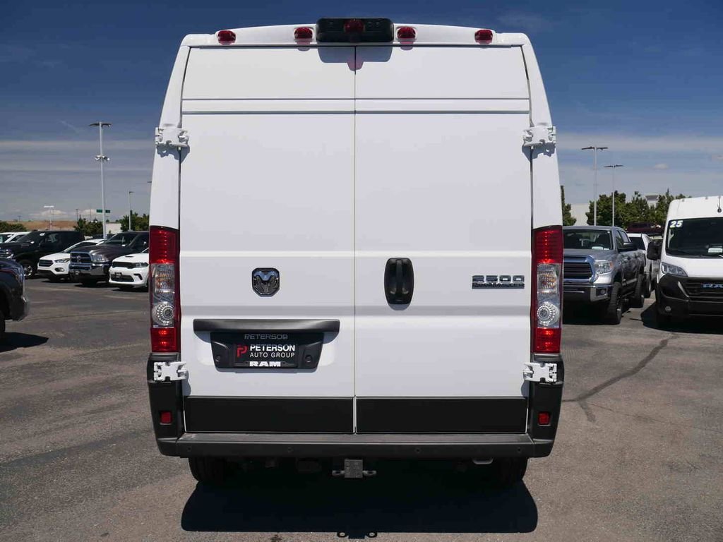 New 2026 Bright White Clear-Coat Exterior Paint RAM  image 7